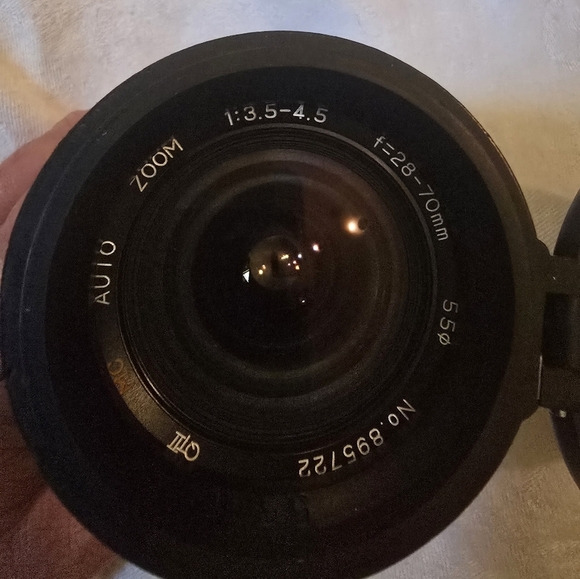 Versatile Black Camera Lens for Photography - Picture 5 of 6